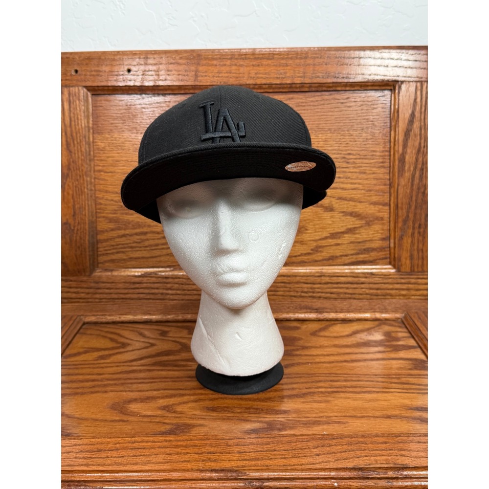 New Era 59FIFTY Los Angeles Dodgers Hat Mens 7 1/4 Black on Black Fitted MLB Cap